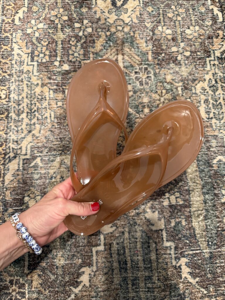 jelly flip flops summer must haves